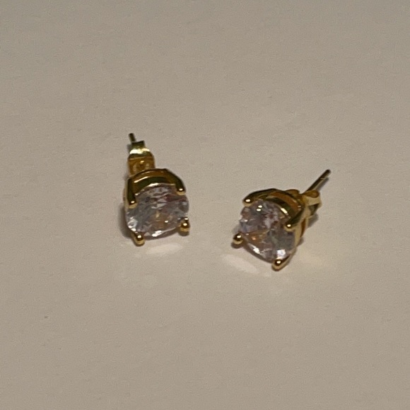 NWOT 10K Yellow Gold Created White Sapphire 4 Carat Round Stud Earrings Plated - Picture 7 of 13